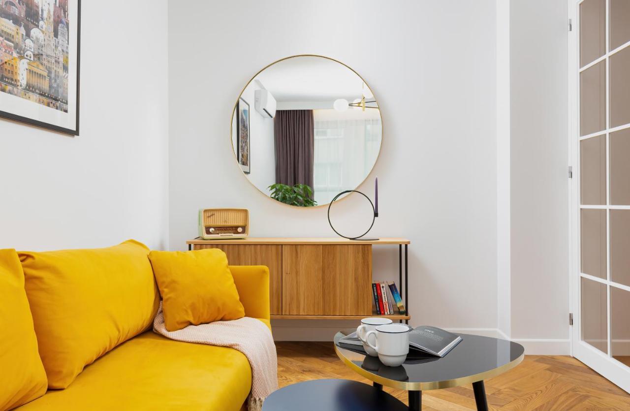 Sienna 65 Premium With Parking In By Renters Prestige Apartment Warsaw